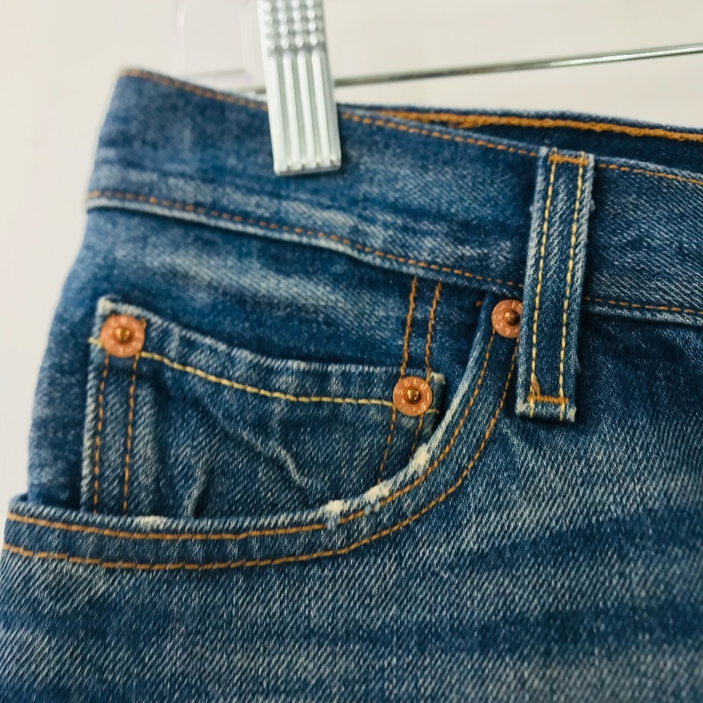 Levi's Women's 501 Mid Rise Denim Jeans Size 28 - Picture 2 of 9